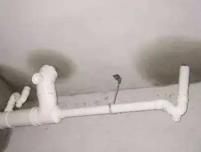 解放卫生间测漏水的几种情景